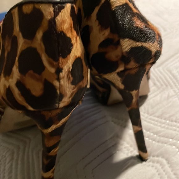 Leopard Booties by Jessica Simpson - Picture 6 of 7